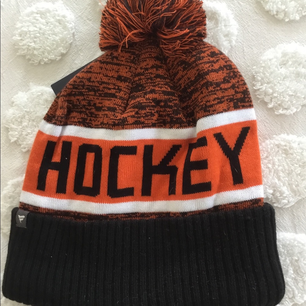 Flyers NWT hat